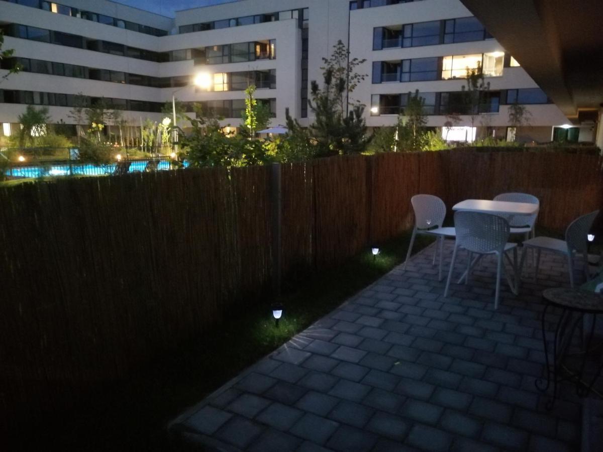 Atria Urban Resort Букурещ Екстериор снимка