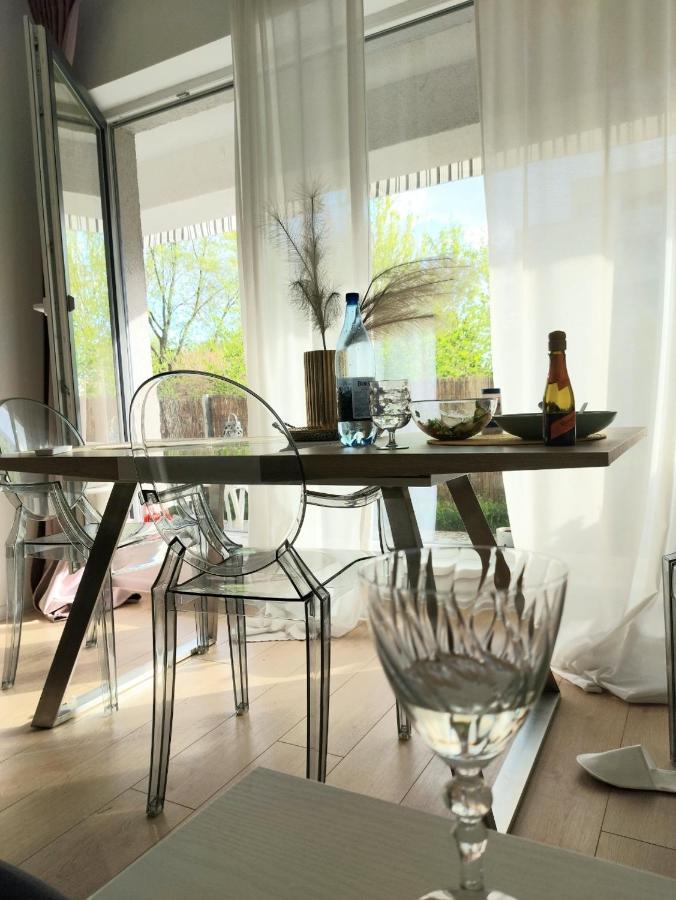 Atria Urban Resort Букурещ Екстериор снимка